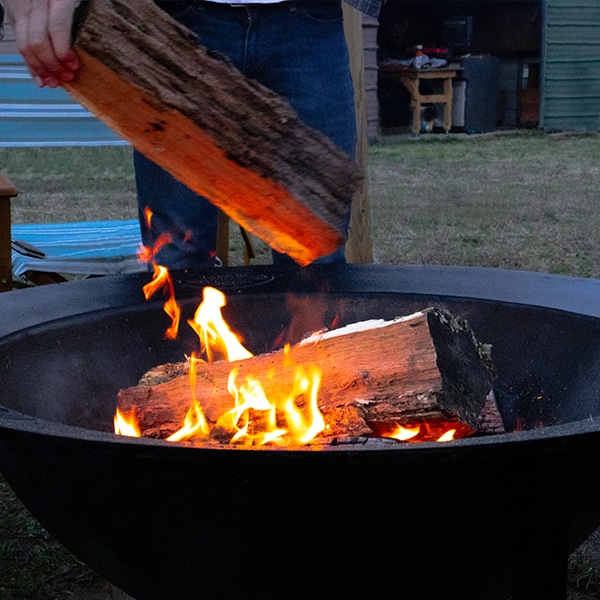 30 Gallon Wood Fire Pit w/Tri Stand - Bundle
