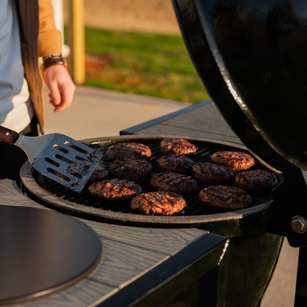 Grill out with Friends - Goldens' Cast Iron Kamado Grills